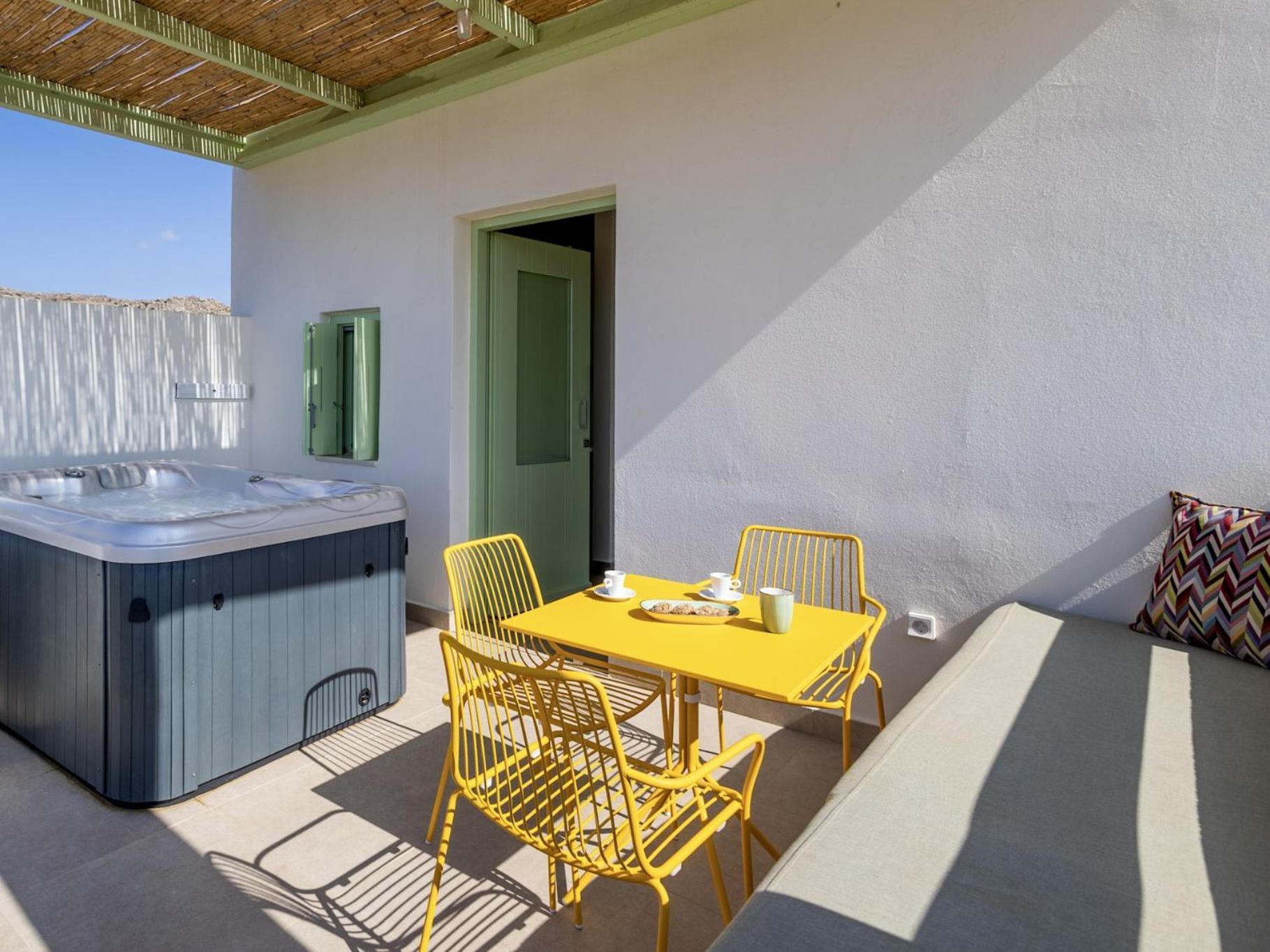 Plioni Villas & Suites Микри-Вигла Номер фото